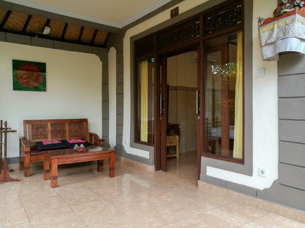 Mulan Dini House Lägenhet Ubud Exteriör bild